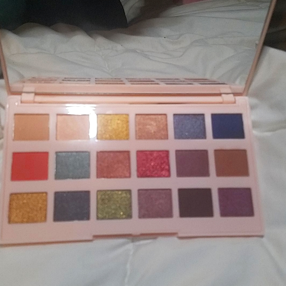 Ciate london eyeshadow palette..